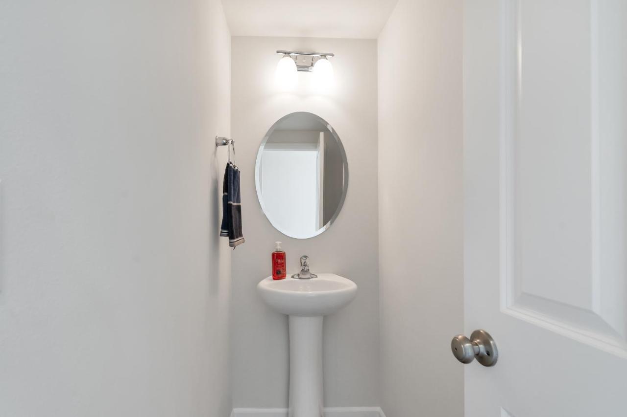Terra House Tacoma - Ev Power Station, Crib, Stroller, High Chair Bagian luar foto